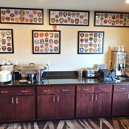 Cobblestone Inn & Suites - Clintonville Zewnętrze zdjęcie
